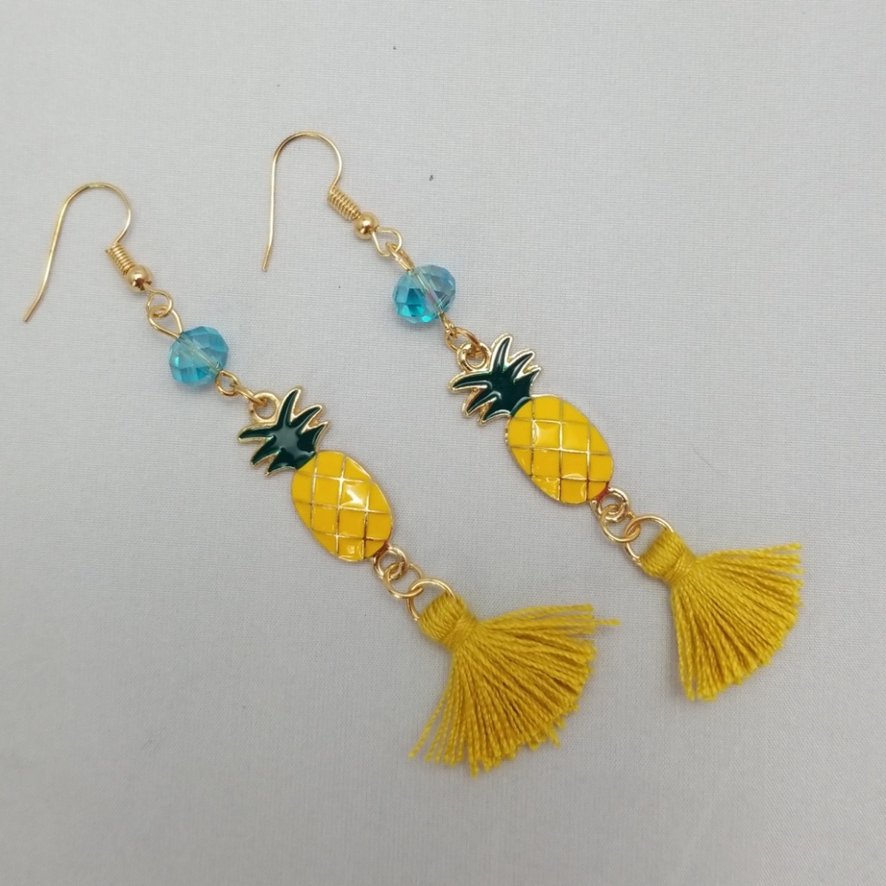 Pineapple earrings - Picture 1 of 3